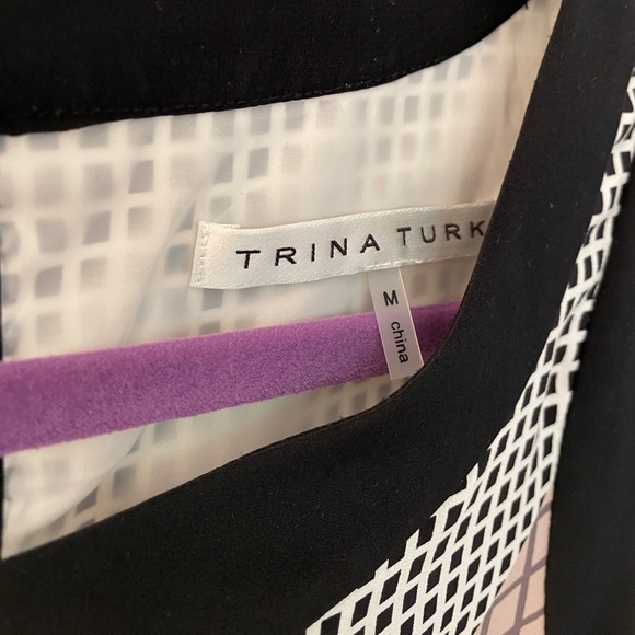 Summer dress in excellent condition. - Picture 2 of 5